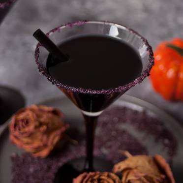 Halloween cocktail bloody martini 
