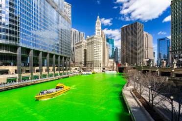 Dyeing the Chicago river green for St Patrick's Day
